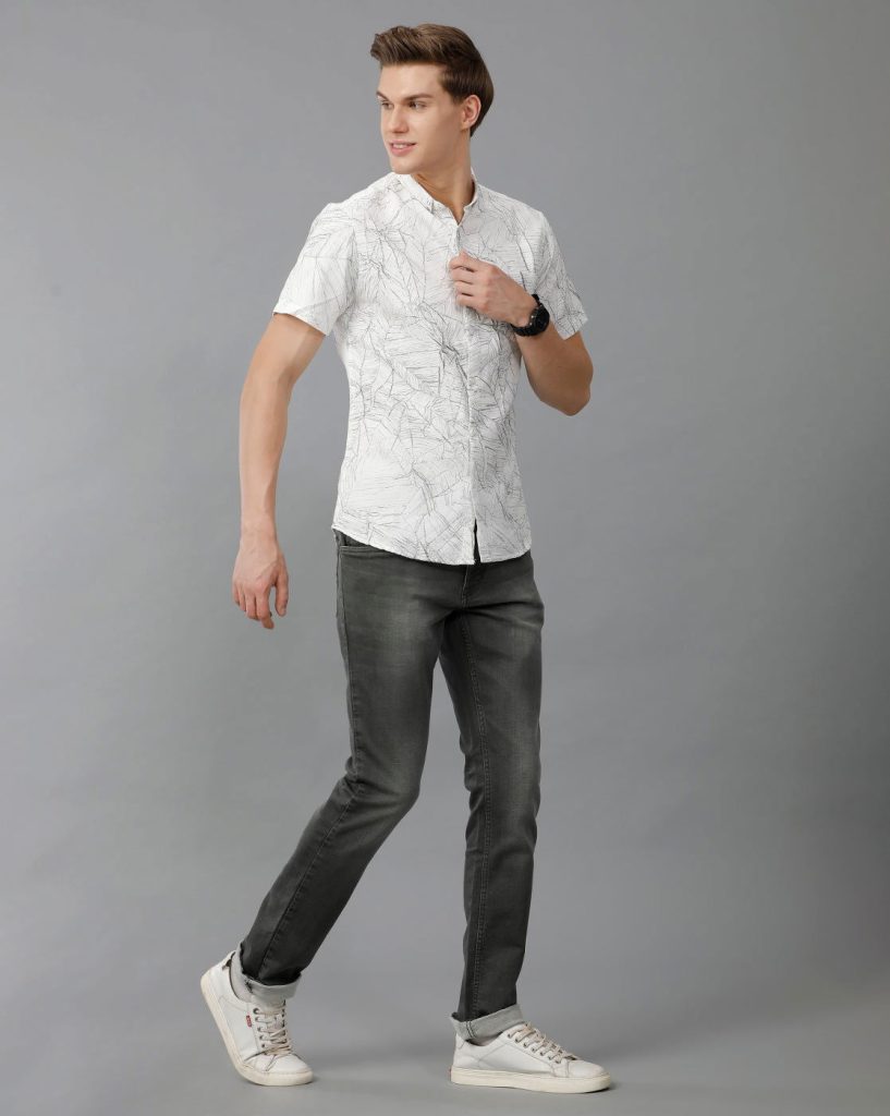 Men Slim Fit Short Collar Printed Shirt In White